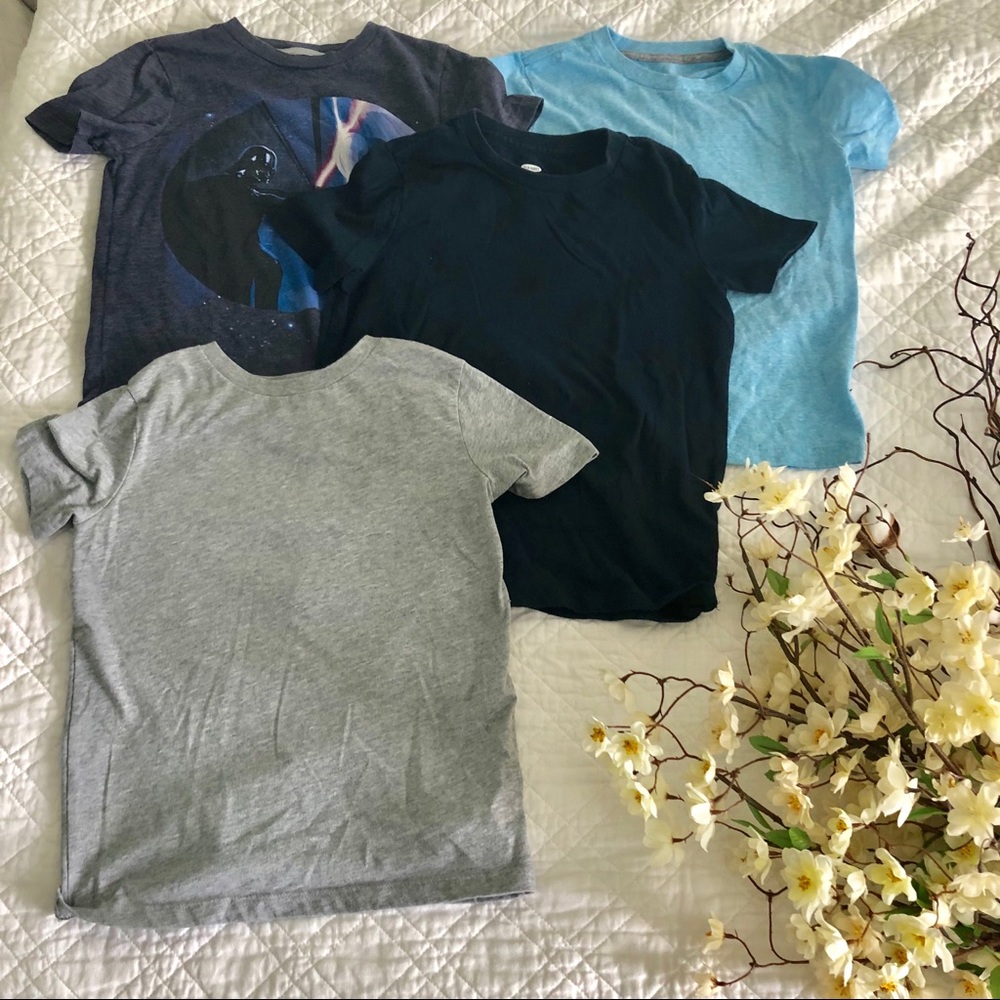 4 Boys Old Navy  T-Shirts, Size 6-7 (S)
